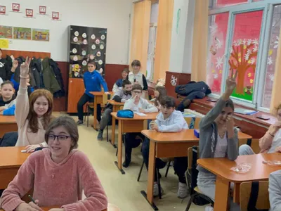 Un director de şcoală a jucat la păcănele banii acesteia - Foto: Facebook/Asociatia InspirAction