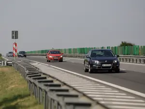 Se întorc restricțiile de circulație pe A2. Reîncep lucrările la podul peste Brațul Borcea  - FOTO: Inquam Photos / George Călin