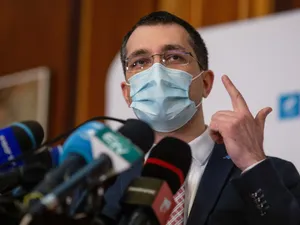 Ce legături financiare sunt între Vlad Voiculescu și „Nic” Voiculescu, consultantul din farmaceutice/FOTO: Inquam Photos/Ilona Andrei