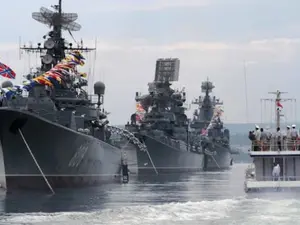 Peste 20 de nave ale Marinei ruse au început miercuri exerciții militare în Marea Neagră/foto: moscowtimes