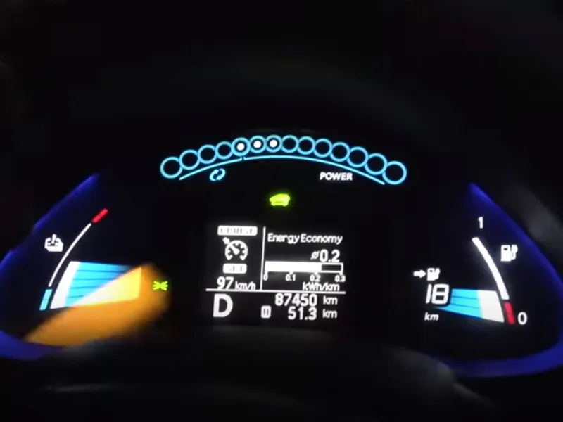 După 10 ani și 87.000 km, o mașină electrică Nissan Leaf mai are o autonomie reală de 60 km - Foto: captură video