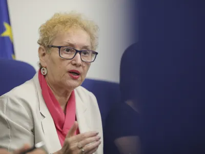 Renate Weber declară că nu a identificat în Legea privind desfiinţarea pensiilor speciale pentru parlamentari un motiv de neconstituţionalitate/FOTO: Inquam Photos/Octav Ganea