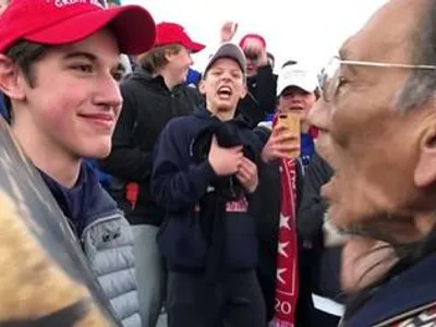 Nicholas Sandmann este impasibil la agresiunea lui Nathan Phillips Foto: captură Youtube