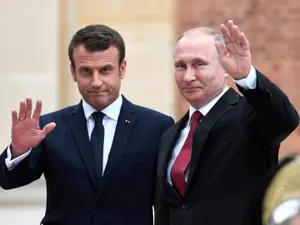 Vladimir Putin i-a urat sănătate și bunăstare lui Emmanuel Macron/FOTO: Politico.eu