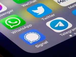 Explozie de utilizatori Signal și Telegram, în contextul noilor condiții de utilizare ale WhatsApp. / Foto: mediastandard.ro