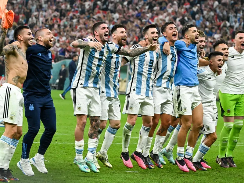 Argentina, prima finalistă la Cupa Mondială din Qatar. A spulberat poarta Croației cu mingea cu cip - FOTO: Profimedia