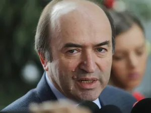 Tudorel Toader nu mai este dorit nici de absolvenți. Foto Inquam Photos/Octav Ganea