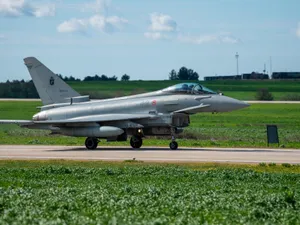 VIDEO Polonia ridică avioane după atacul rus cu rachete Kinzhal. Un Typhoon a interceptat un IL-20 - Foto: Profimedia Images