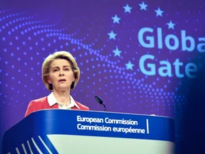 Vaccinul anti-Covid pentru copii Pfizer-BioNTech, disponibil în UE începând cu data de 13 decembrie/FOTO: Twitter/Ursula von der Leyen