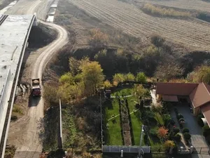 Autostrada Sebeş – Turda, construită la câțiva metri de locuințele oamenilor/Foto: G4media