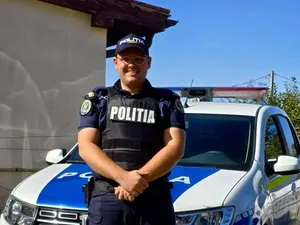 Un polițist a devenit erou. A salvat viața unui bărbat înjunghiat. „Am aplicat cârpe pe plagă” - Foto: IPJ Mureș