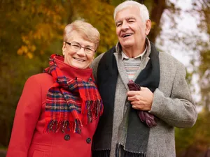 Cum pot obține zeci de mii de pensionari o pensie cu 50% mai mare? Ce condiții trebuie îndeplinite? Foto: Freepik (fotografie cu caracter ilustrativ)