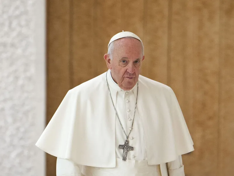 Papa Francisc și-a anulat programul din cauza stării de sănătate. Cum se simte suveranul acum? - Foto: La Provincia / imagine rol ilustrativ