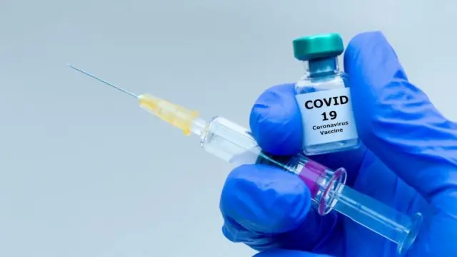 Medicii ieșeni nu se înnebunesc după vaccinul anti-COVID/FOTO: ziaruldeiasi.ro