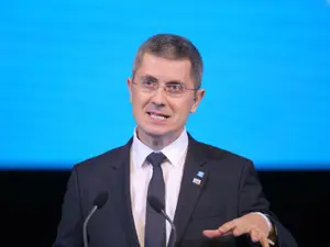 Dan Barna anunță că va candida la congres pentru președinția USR PLUS. Foto Inquam Photos