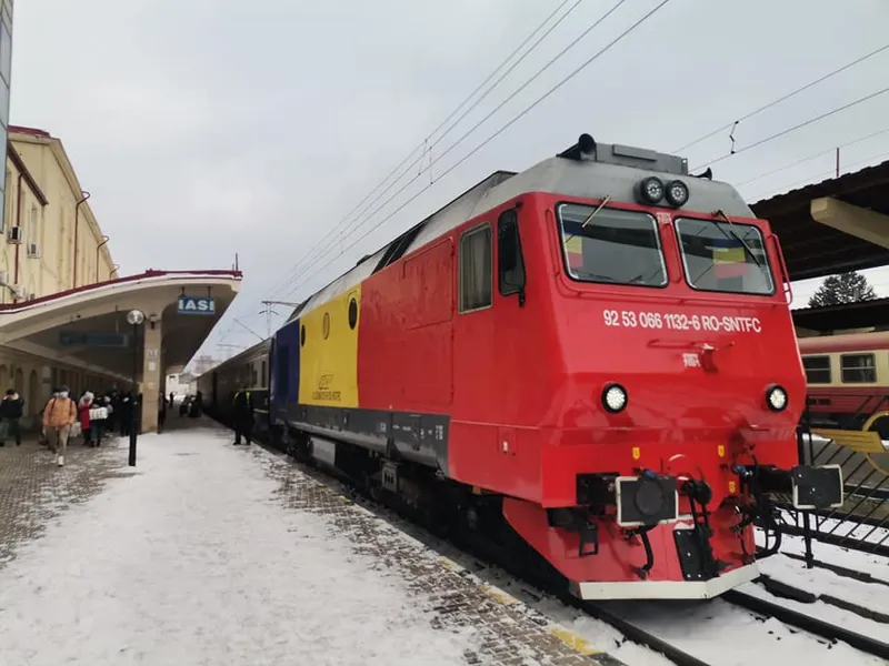 Vremea rea nu oprește trenurile, susțin cei de la CFR. FOTO: Facebook