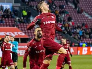 CFR Cluj, victorie categorică în fața Farului Constanța. Louis Munteanu a reușit un hat-trick - Foto: Facebook/CFR Cluj