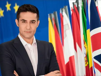 Claudiu Manda, cel mai absent eurodeputat din Parlamentul European. Încasează 90.0000 euro/an - Foto: Facebook