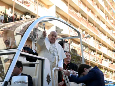 Papa Francisc, vizită istorică în Corsica. Îndemnul suveranului pontif către preoţii catolici - Foto: Profimedia Images