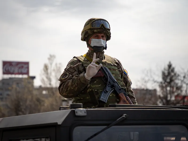 Măștile Armatei nu sunt ieftine/FOTO: vice.com