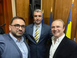 Cezar Bulacu (stg), Grig Chiroiu (dr) și Virgil Pîrvulescu-Foto: facebook-cezar-bulacu