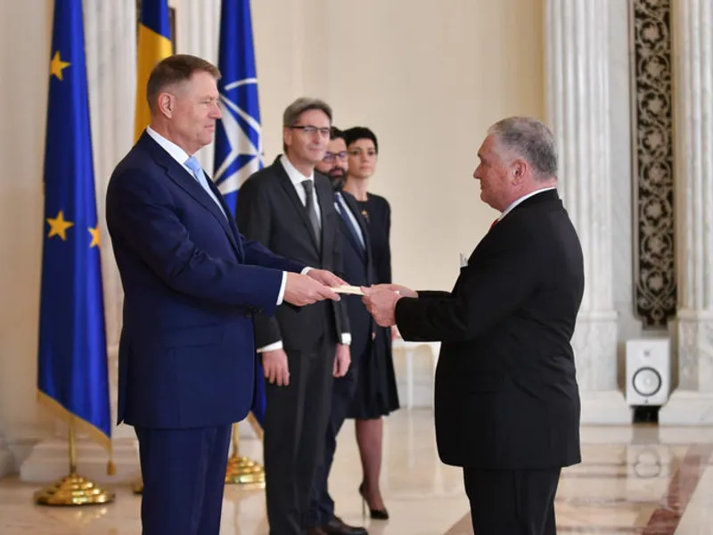 Klaus Iohannis și Adrian Zuckerman/FOTO: news.ro