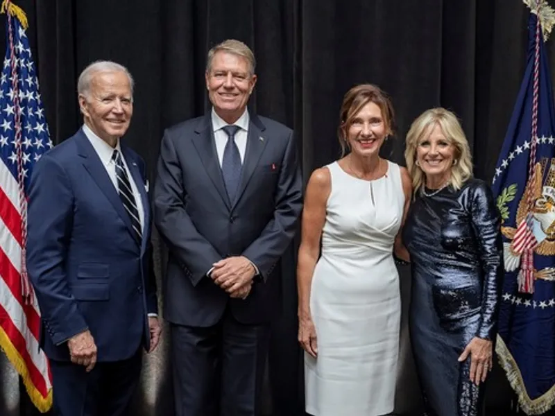 Klaus Iohannis și soția alături de familia președintelui Biden - FOTO: news.ro