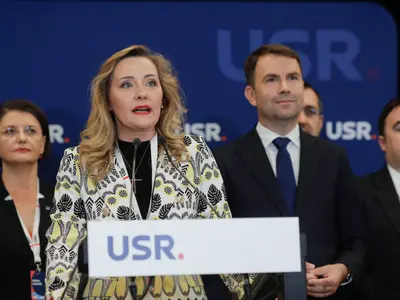 SURSE Elena Lasconi ar câștiga alegerile din USR. Ce se întâmplă cu „greii” Drulă, Barna, Clotilde? - Foto: INQUAM PHOTOS / George Călin