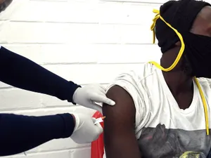 Afro-americanii, subreprezentaţi în campania de vaccinare din SUA/FOTO: Getty