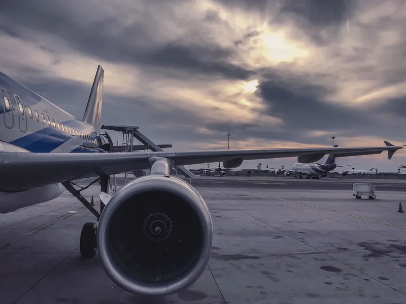 Alertă cu bombă la aeroportul Henri Coandă București. SRI efectuează cercetări/FOTO: Pexels