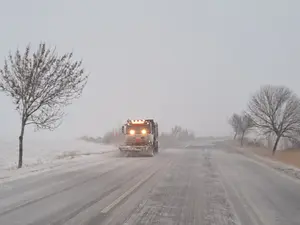 Cod Roșu de ninsori și viscol, în 6 județe din România! Recomandările ISU pentru șoferi și cetățeni - Foto: Facebook/CNAIR