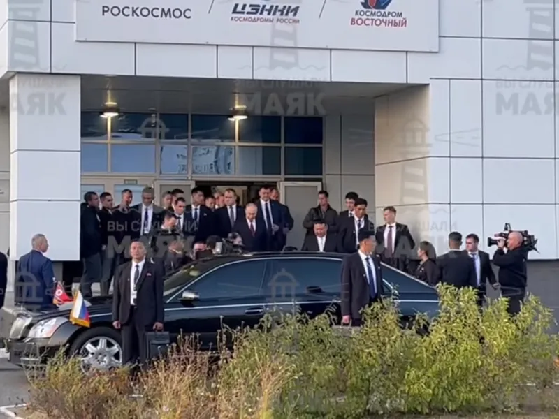 Nord coreenii mor de foame, Kim și-a cărat Maybach-ul blindat cu trenul la întâlnirea cu Putin - Foto: captură video