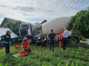 Un șofer de betonieră, strivit de propriul utilaj la Moara Carp. A uitat să asigure vehiculul. / Foto: Info Trafic 24, Facebook