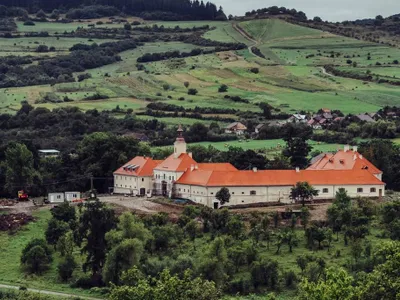 Castelul Teleki din Poșmuș - Foto: Timponline.ro