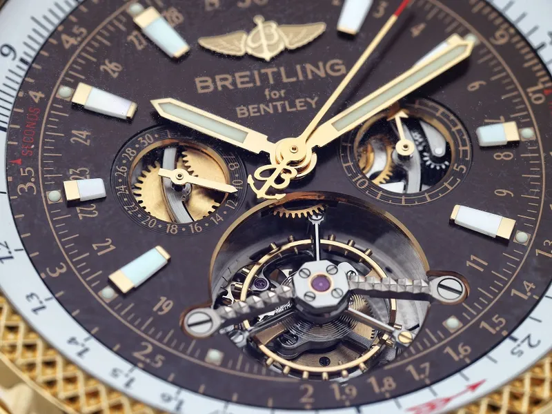 Ceas Breitling Mulliner Tourbillon, făcut special pentru Bentley Motors