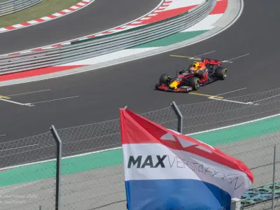 Max Verstappen (Red Bull) a câştigat MP al Statelor Unite de la Austin, cea de-a 17-a cursă a sezonului. / Foto: Neves Ildikó, Facebook