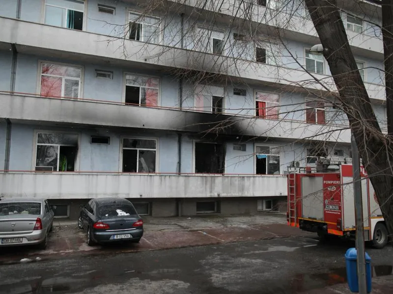 Saloanele care au ars în incendiul de la „Matei Balș”/FOTO: Inquam Photos/Octav Ganea