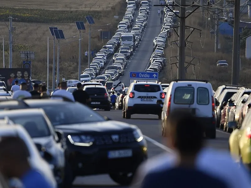 Cât vor plăti românii care au maşini second hand. Emisiile de CO2 din taxa auto, devin decisive - Foto: INQUAM PHOTOS/Alex Nicodim