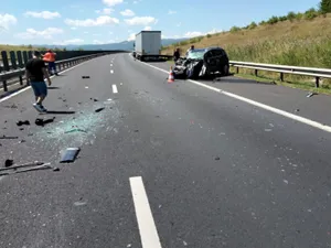 Accident grav, între un SUV și un TIR pe A1 Sebeş-Sibiu. / Foto: infotraficromania.ro