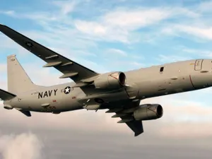 Un avion american antisubmarin, de tip P-8A Poseidon, interceptat de un MiG-31 rusesc în Arctica. / Foto: ainonline.com