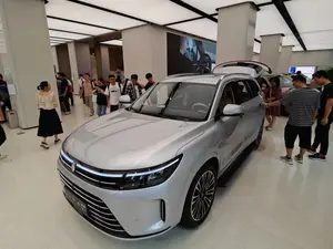 Chinezii de la AITO se laudă cu un SUV hybrid cu autonomie de 1.300 km. Preț, de la 34.000 $ - Foto: Profimedia Images