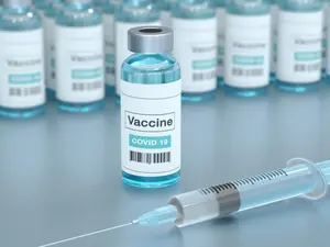 Bătaie pe vaccin/FOTO: digi24.ro