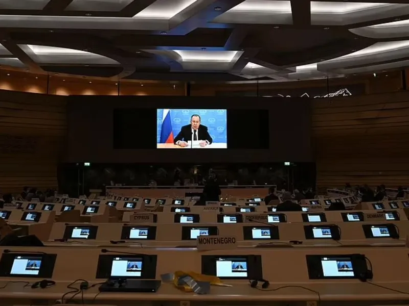 Diplomații părărsesc sala ONU în timpul discursului lui Lavrov/foto: getty