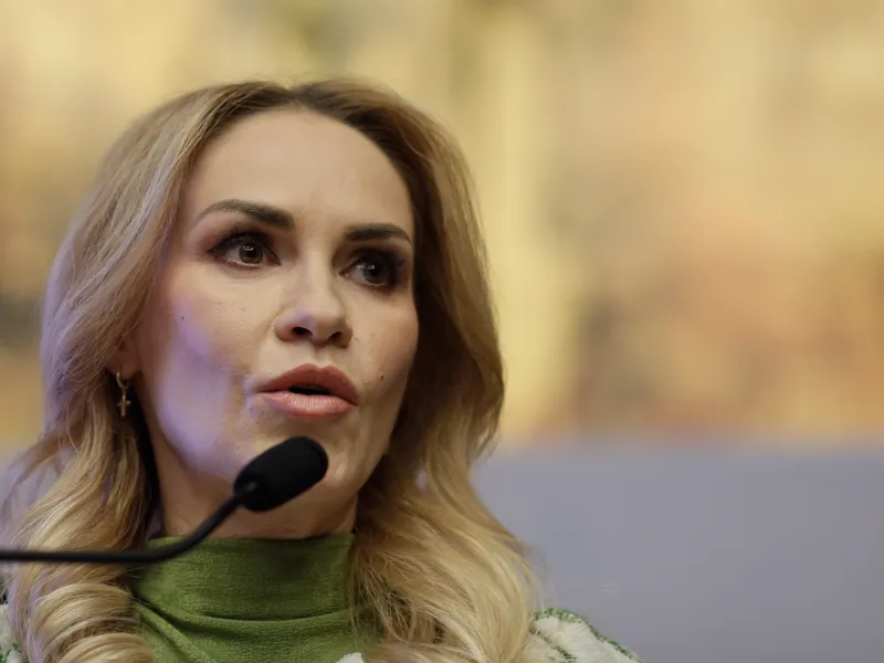 Firea îl atacă pe Nicuşor Dan: Nici măcar o roată nu s-a mai cumpărat în ultimii patru ani, un volan - Foto: INQUAM Photos/ Octav Ganea/ Imagine cu caracter ilustrativ