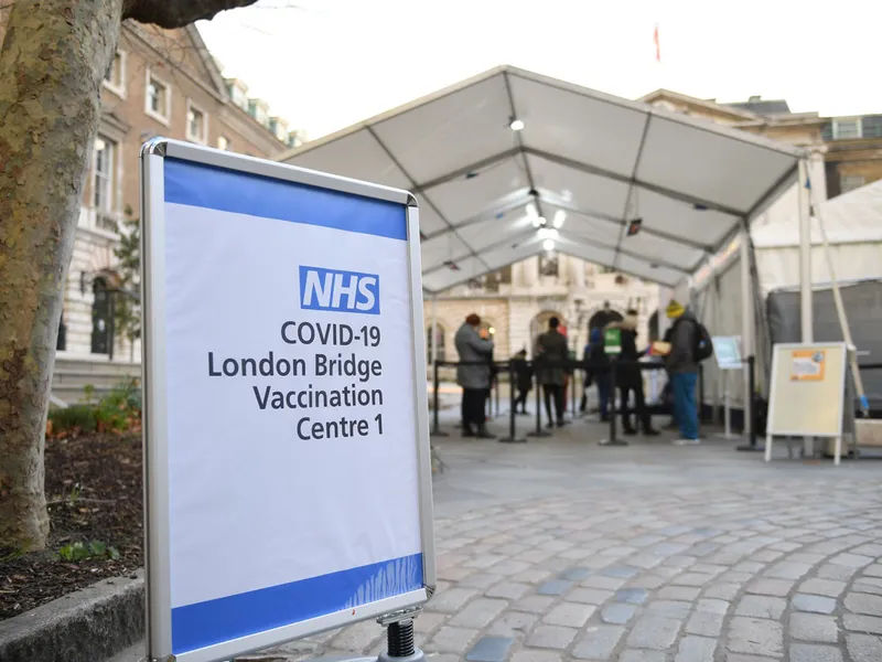 Centru de vaccinare din Londra/FOTO: Getty