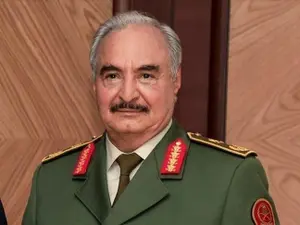 Curtea libiană permite generalului rebel Khalifa Haftar să candideze la președinție/foto: middleeasteye