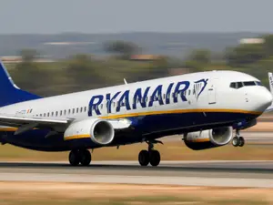 Care sunt cele 15 rute cu plecare din România la care renunță Ryanair - Foto: airlinetravel.ro