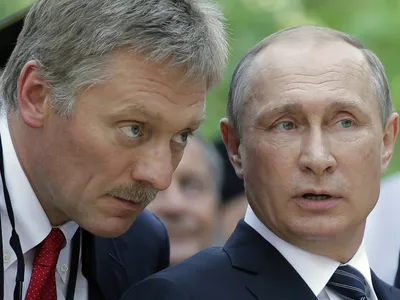 Dimitri Peskov și Vladimir Putin - Foto: Profimedia Images