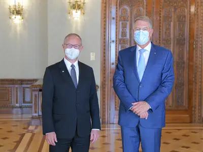 Președintele Iohannis, către OMV Group: „E necesară protejarea consumatorilor vulnerabili”. / Foto: presidency.ro