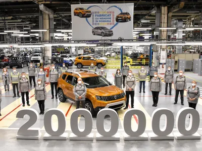 Fabrica Dacia de la Mioveni a produs SUV-ul Duster cu numărul 2.000.000. / Foto: Dacia